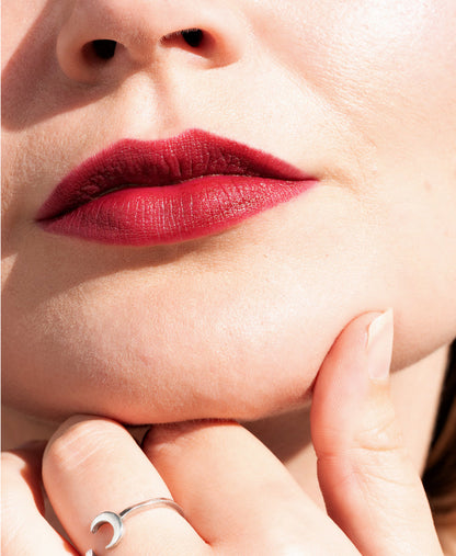 organic coco crayon by Ere Perez applied on face for rosy colour 