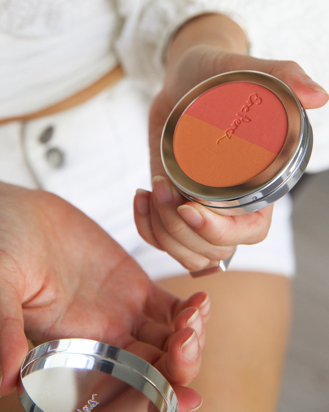 Refills of rice powder blush by Ere Perez in their wheels for sustainable usage